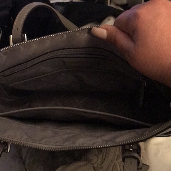 Purses - Picture 7 of 8